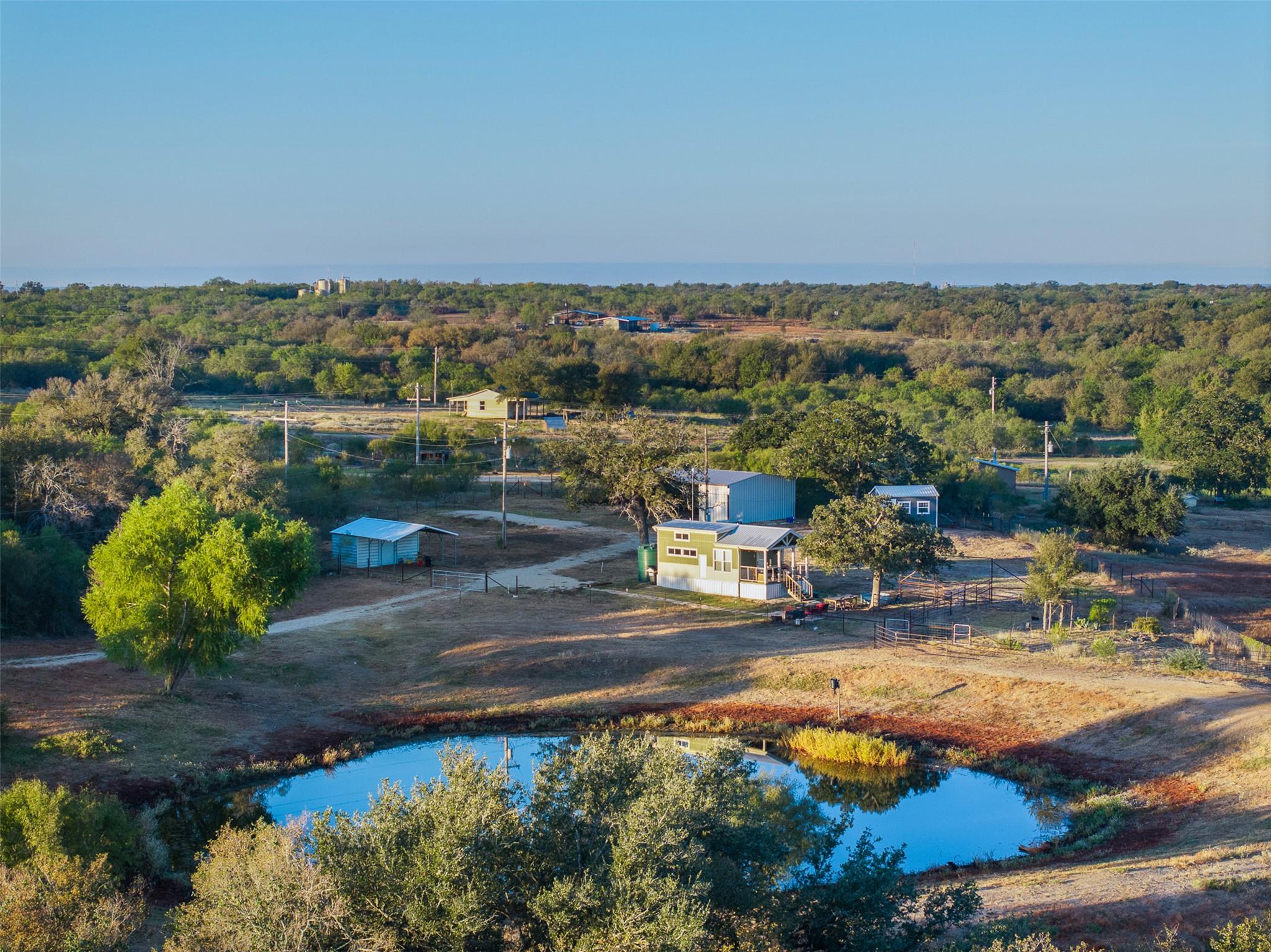 3270 Fm 671, Luling, TX 78648