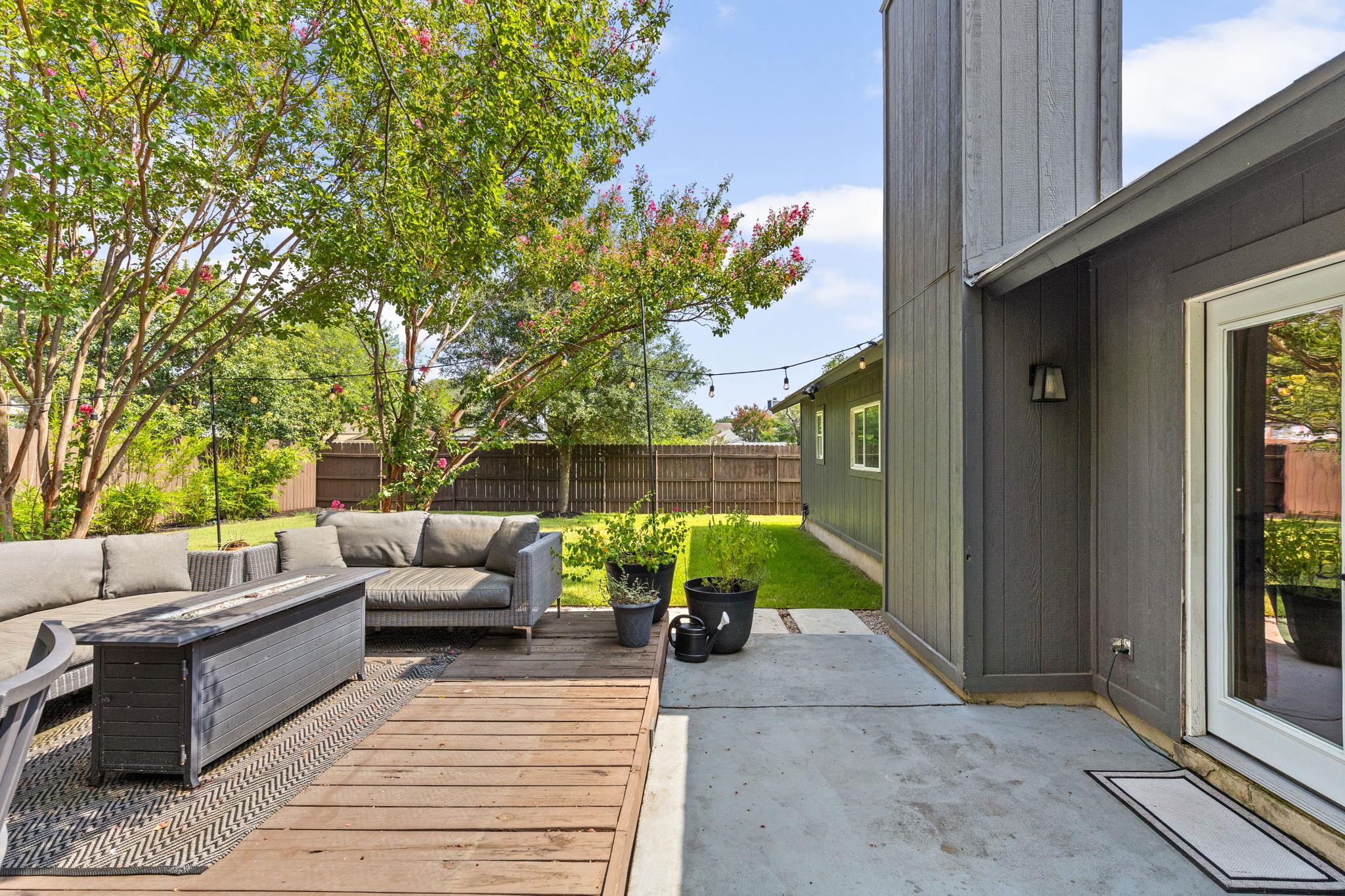 8000 Treehouse Ln, Austin, TX 78749