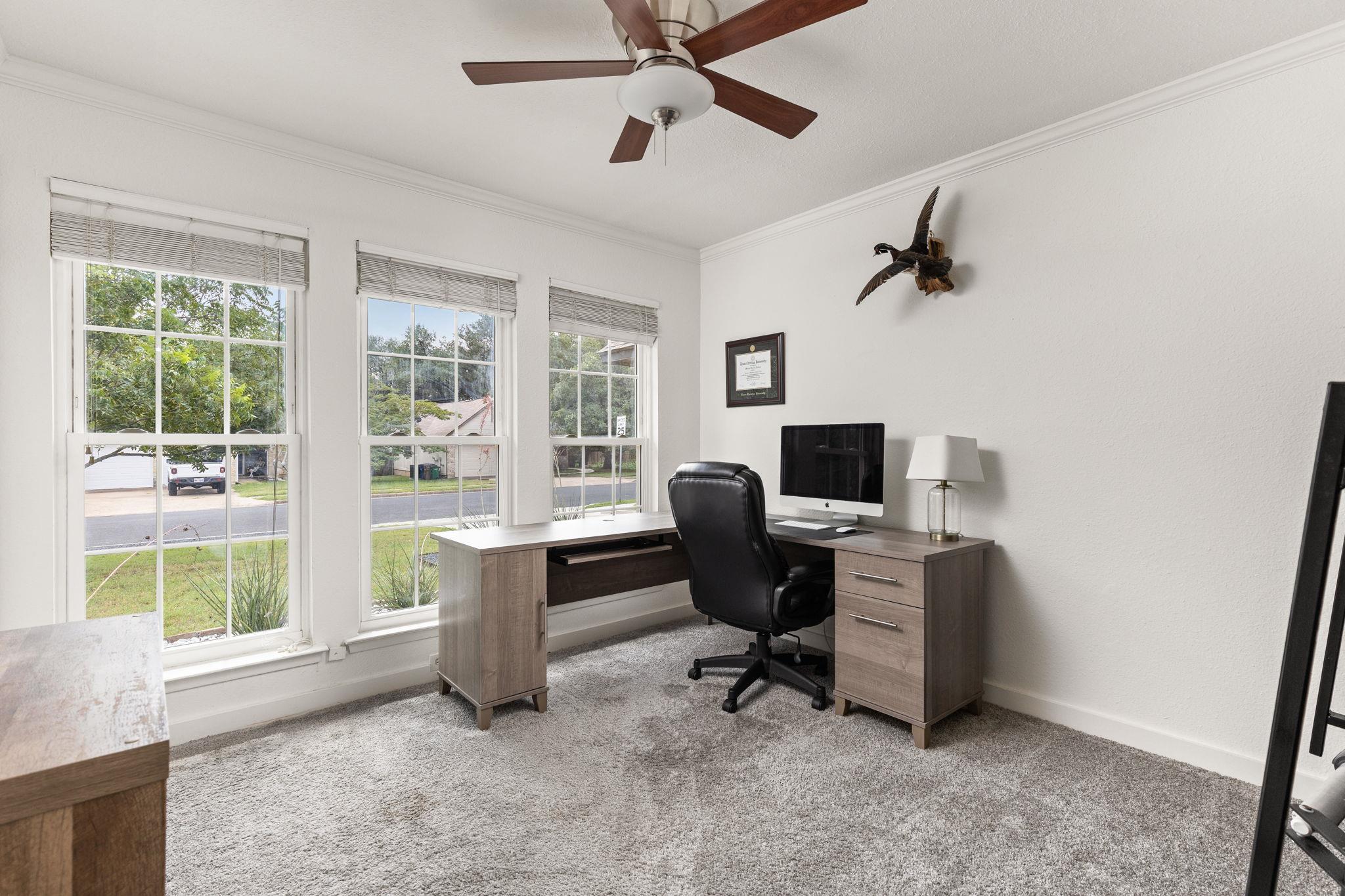 8000 Treehouse Ln, Austin, TX 78749