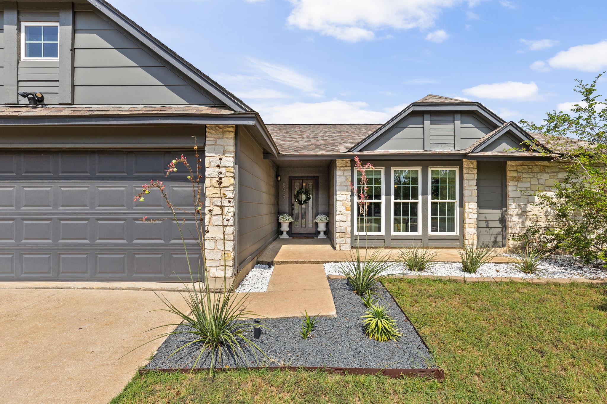 8000 Treehouse Ln, Austin, TX 78749