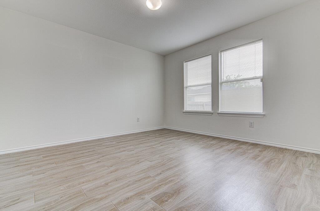 205 Mood Lake Dr, Kyle, TX 78640