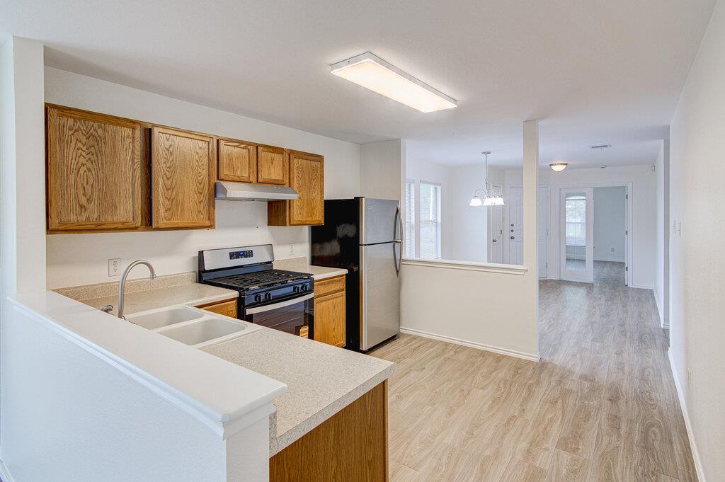 205 Mood Lake Dr, Kyle, TX 78640