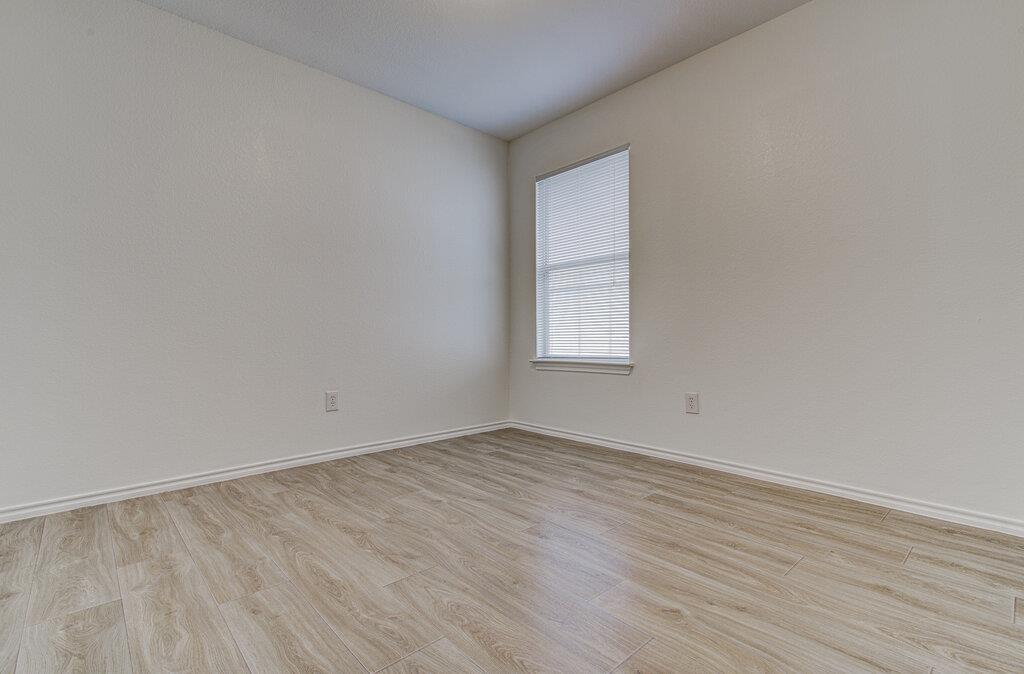 205 Mood Lake Dr, Kyle, TX 78640