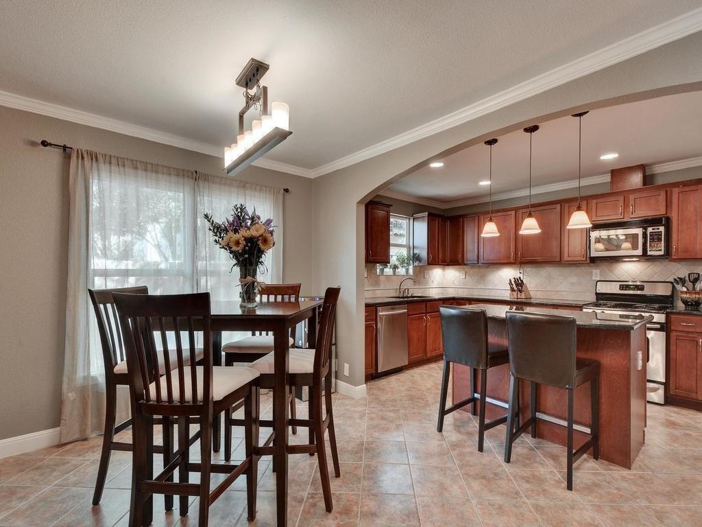 610 W North Loop Blvd, Austin, TX 78751