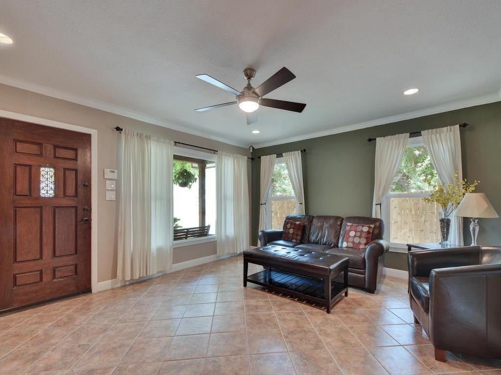 610 W North Loop Blvd, Austin, TX 78751