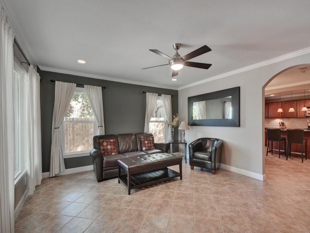 610 W North Loop Blvd, Austin, TX 78751