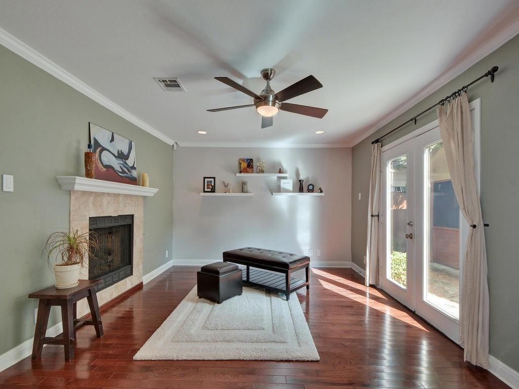 610 W North Loop Blvd, Austin, TX 78751