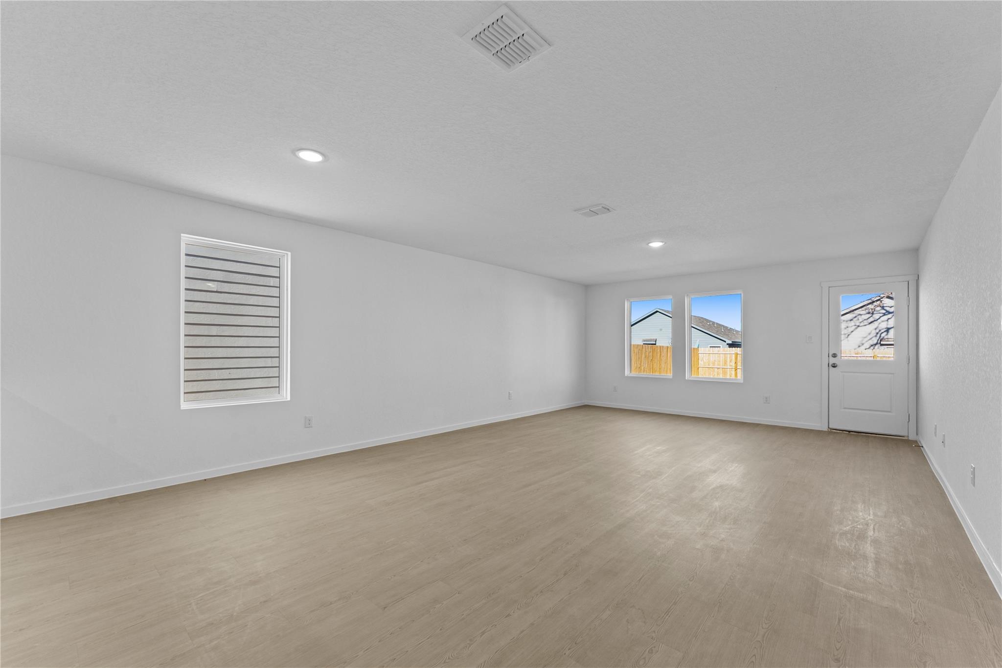 110 Ellendale Pl, Fredericksburg, TX 78624