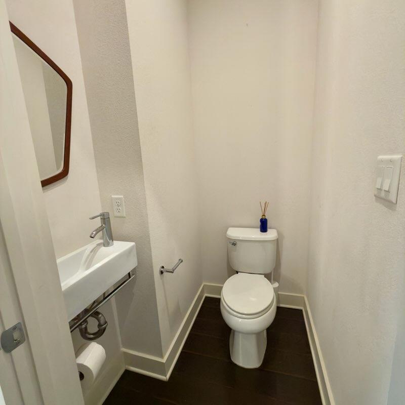 502 W 51st St # D, Austin, TX 78751