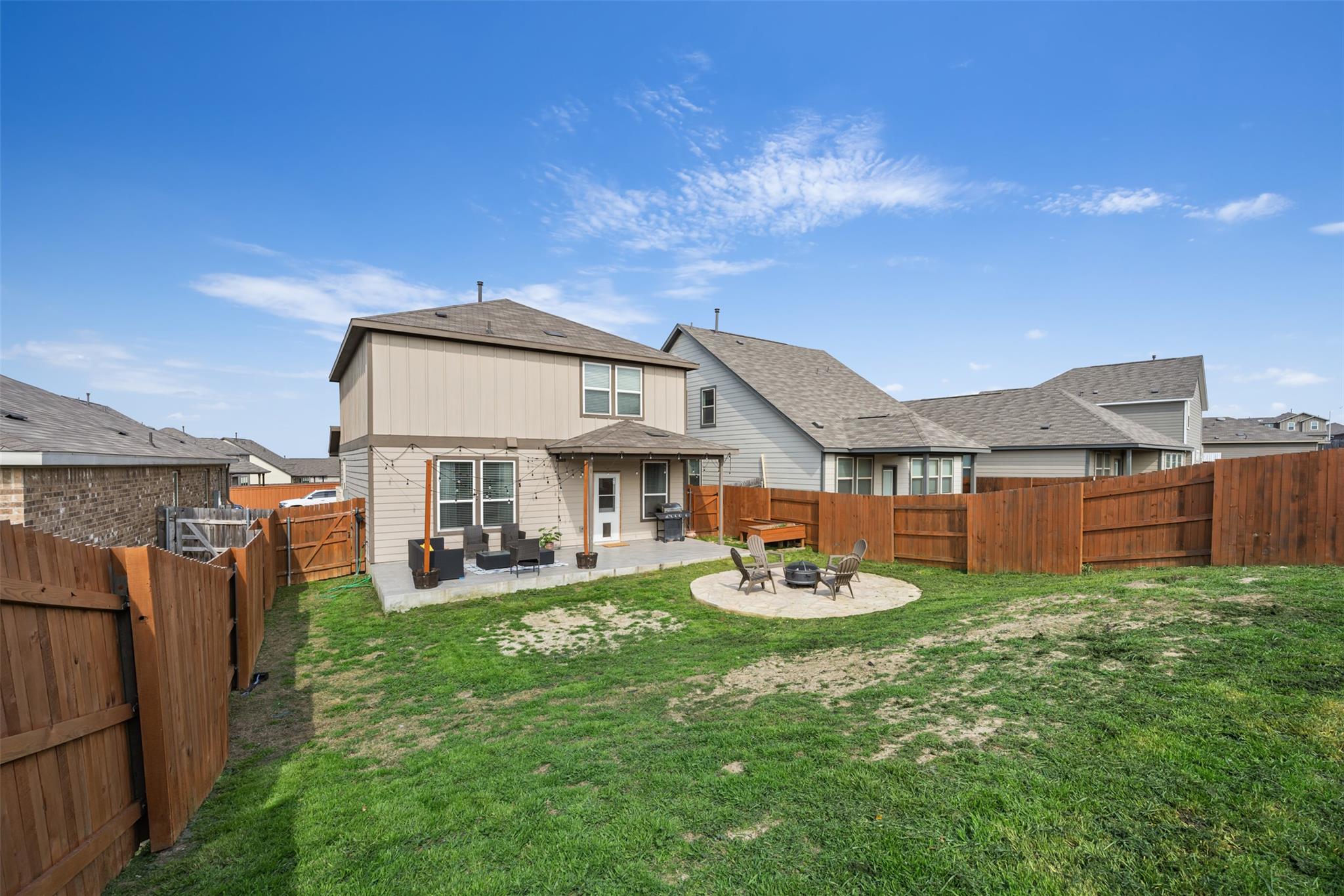 328 Thornless Cir, Buda, TX 78610