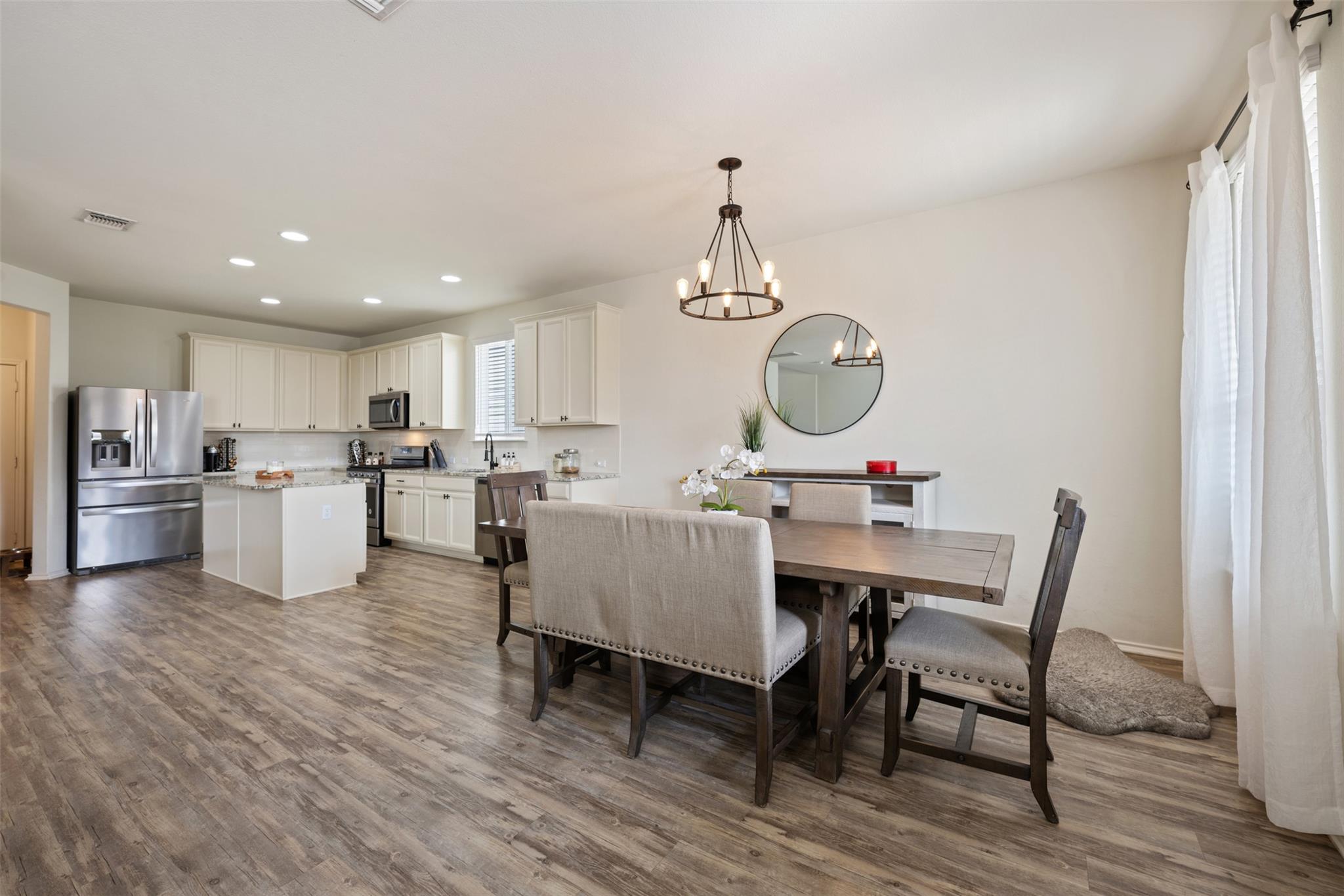 328 Thornless Cir, Buda, TX 78610