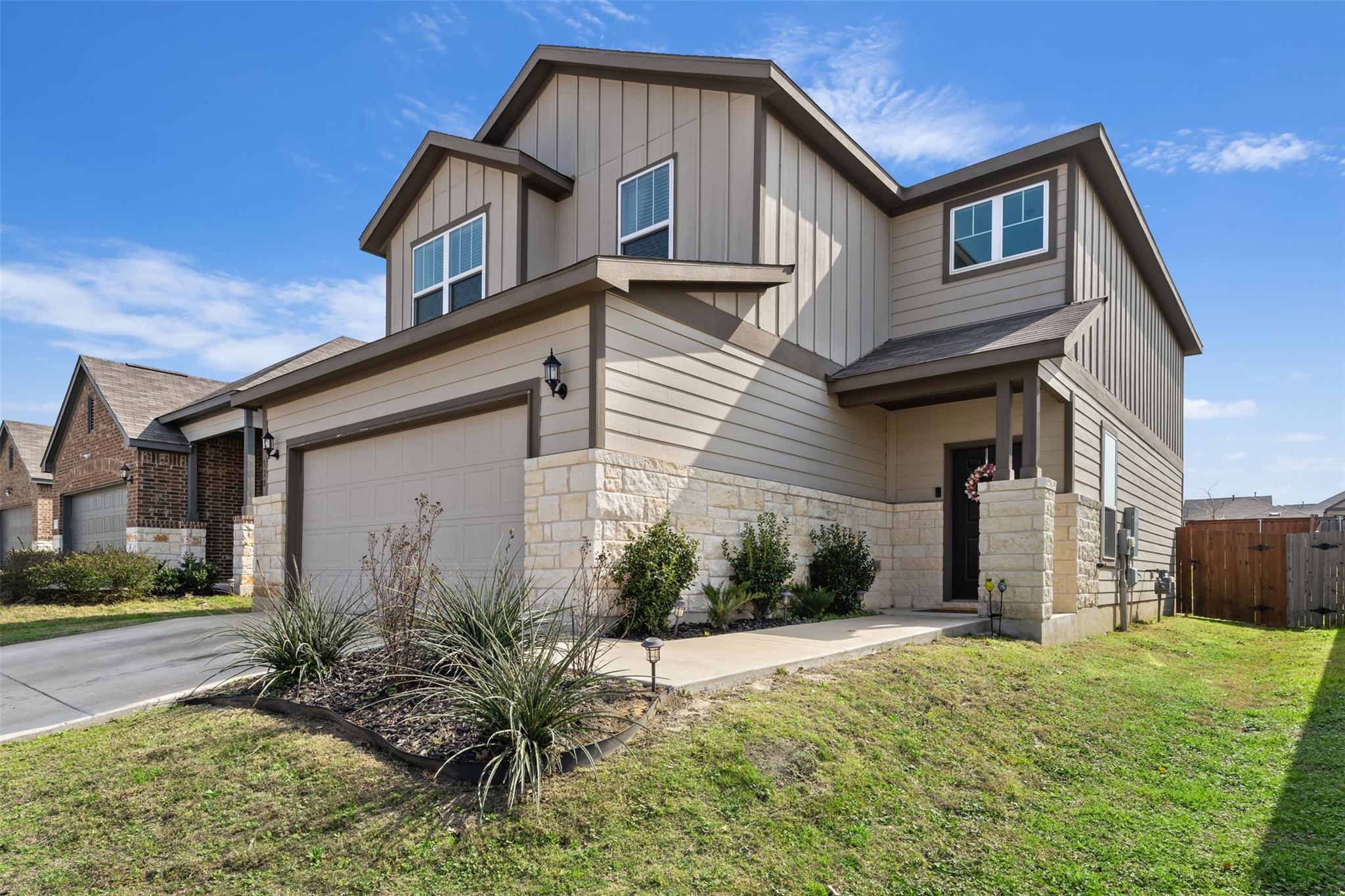 328 Thornless Cir, Buda, TX 78610