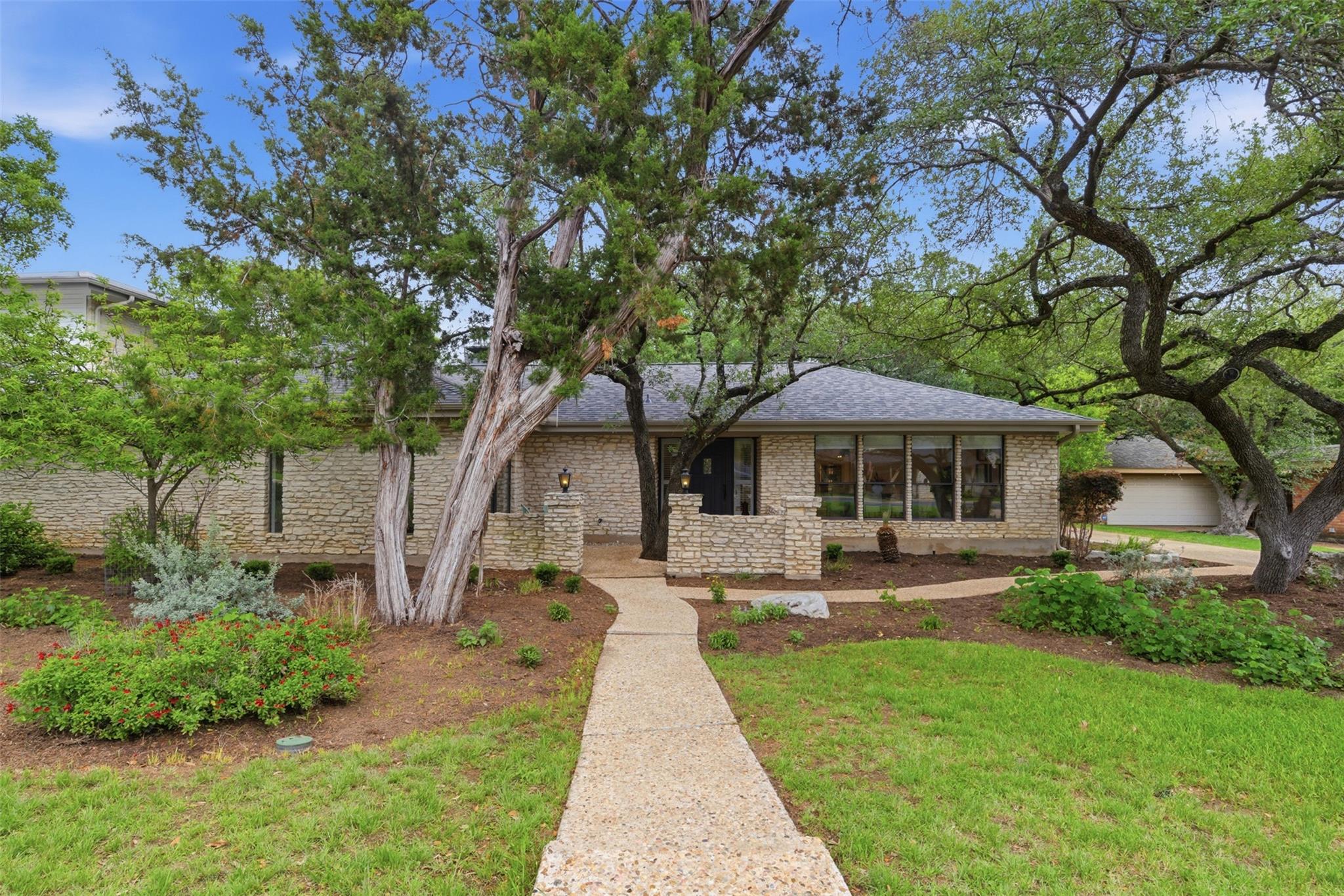 6207 Shadow Mountain Dr, Austin, TX 78731