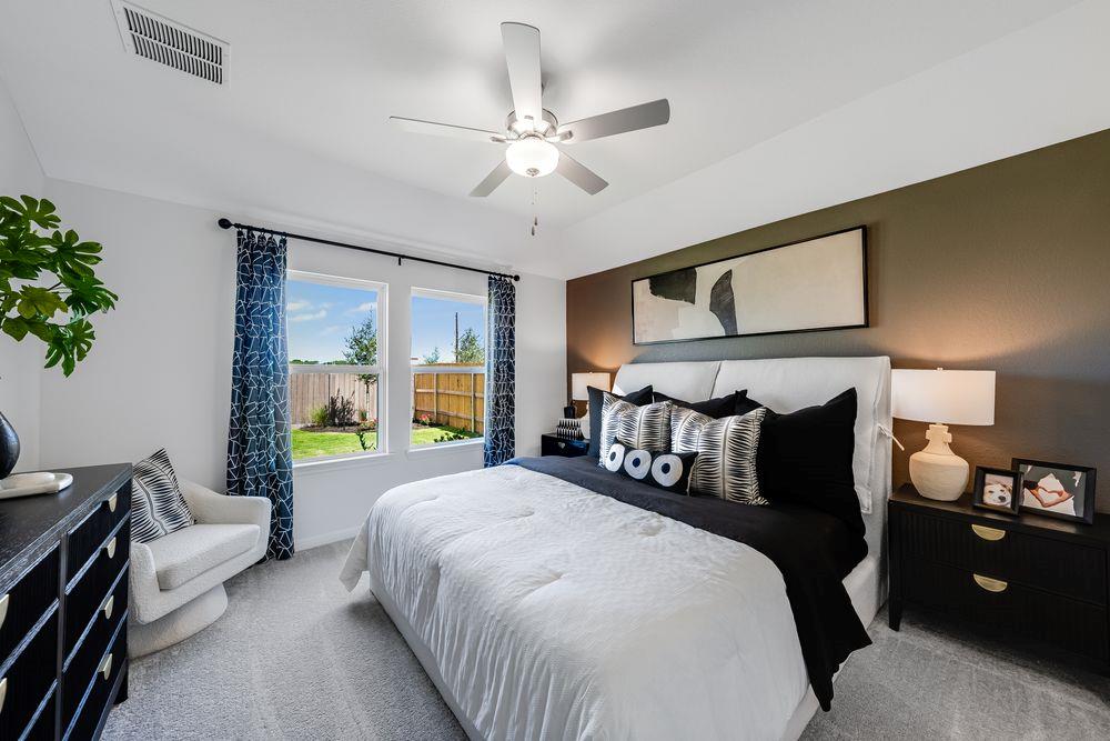 218 Betsy Rd, Hutto, TX 78634