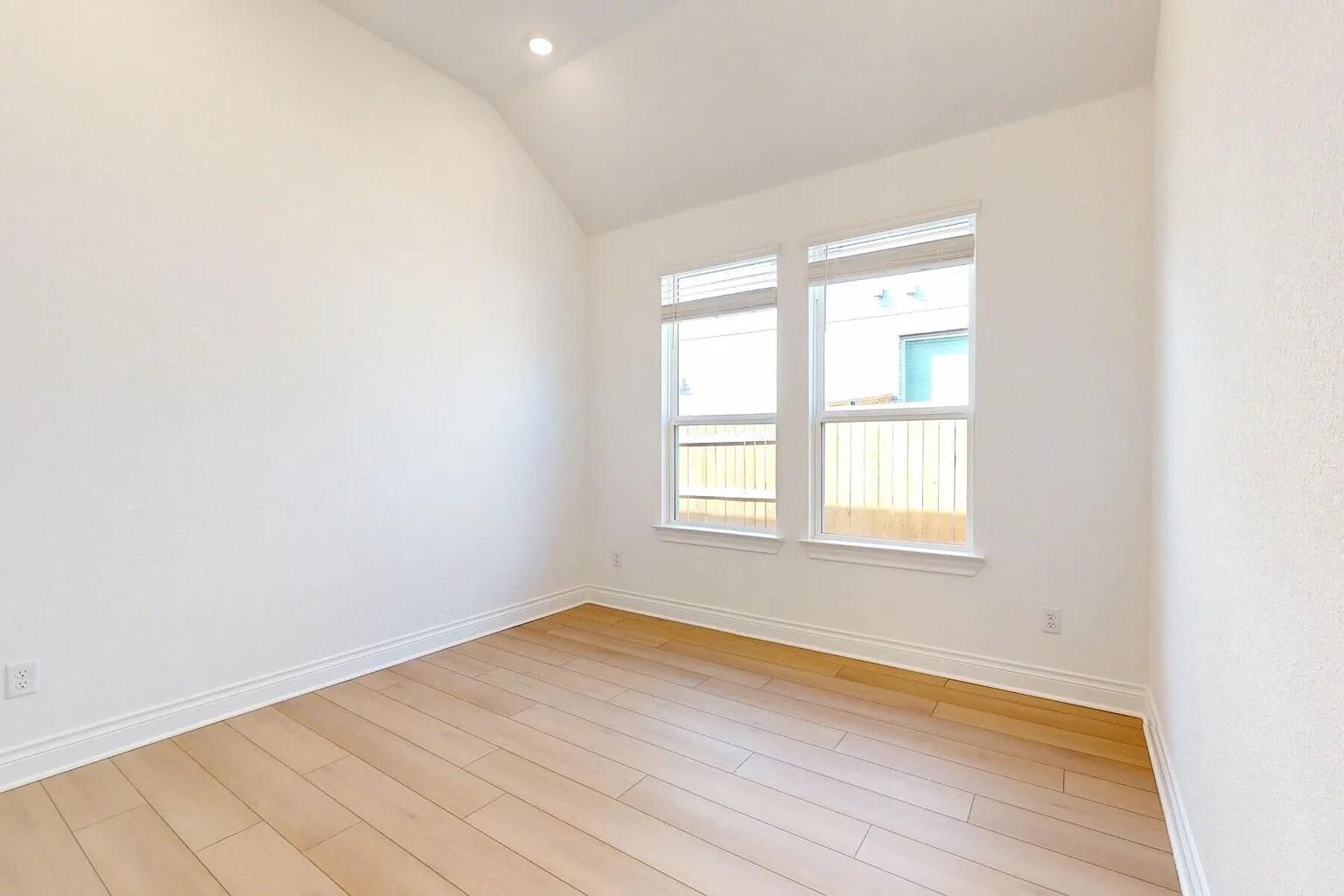 1208 White Daisy Ln, Georgetown, TX 78628