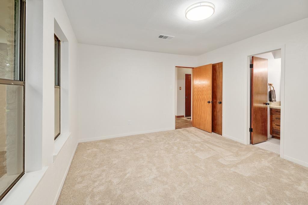 986 Shiloh Rd, Bastrop, TX 78602