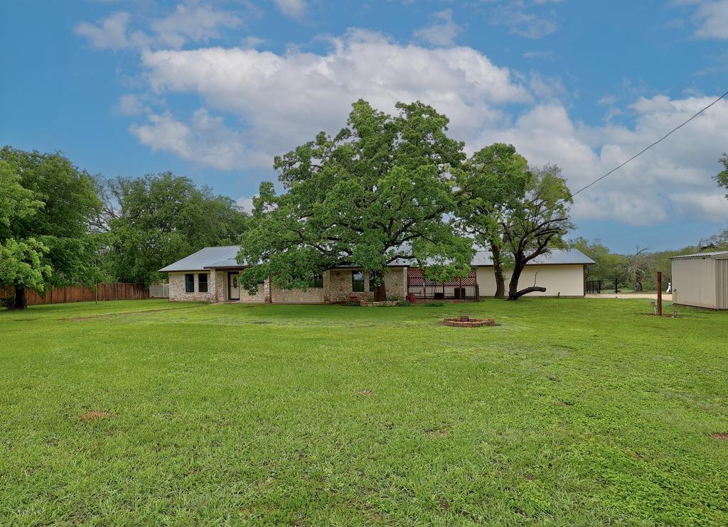 986 Shiloh Rd, Bastrop, TX 78602