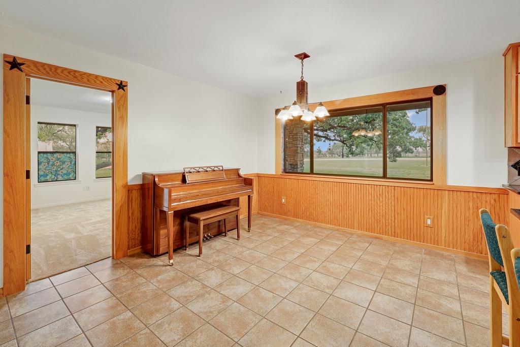 986 Shiloh Rd, Bastrop, TX 78602