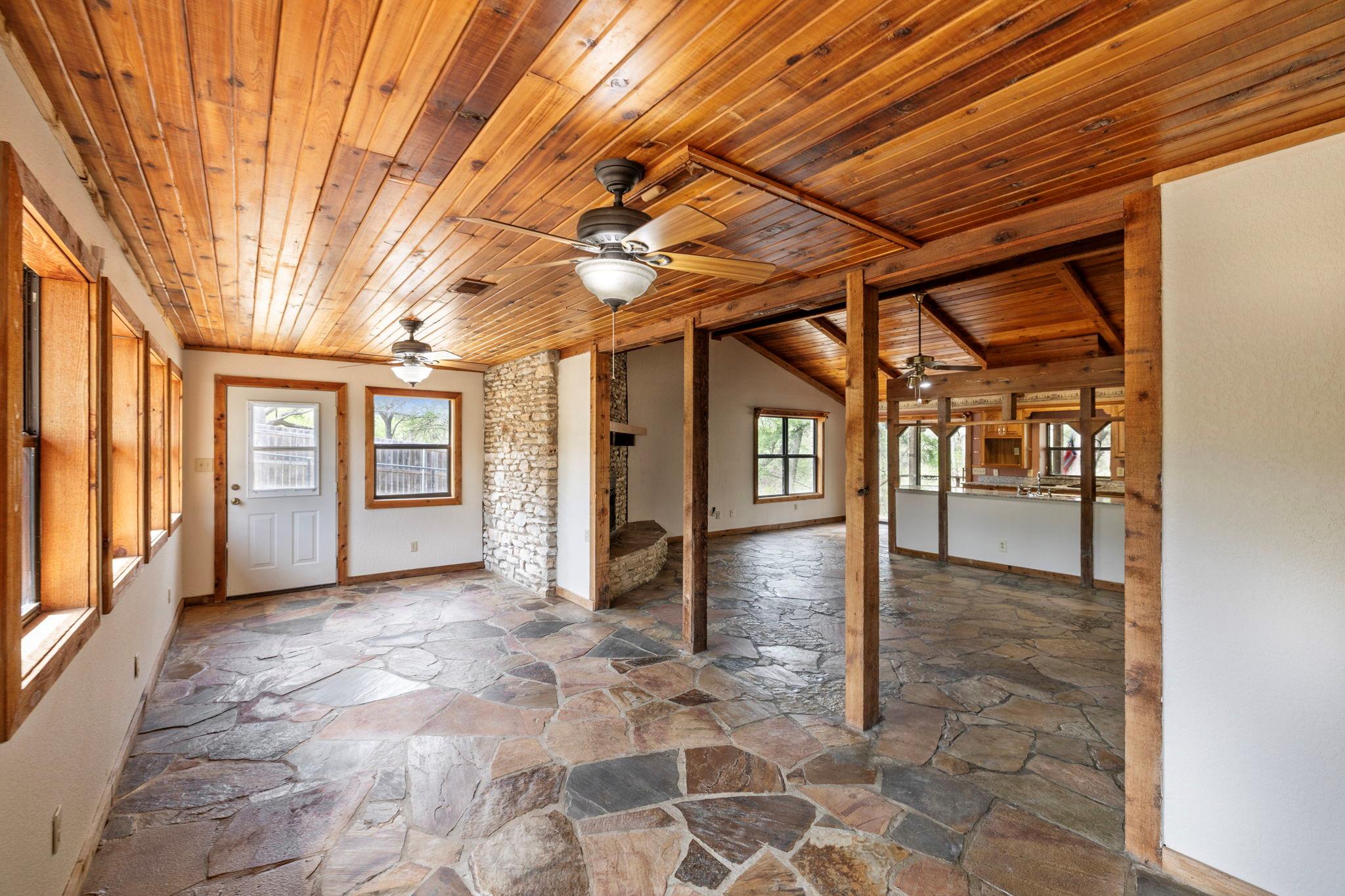 2630 Ponderosa Dr, New Braunfels, TX 78132