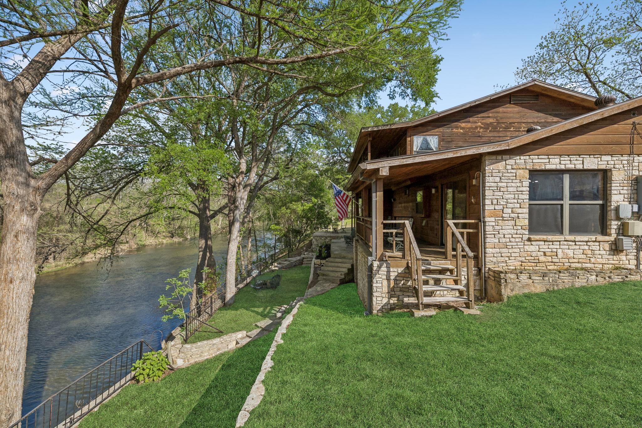 2630 Ponderosa Dr, New Braunfels, TX 78132