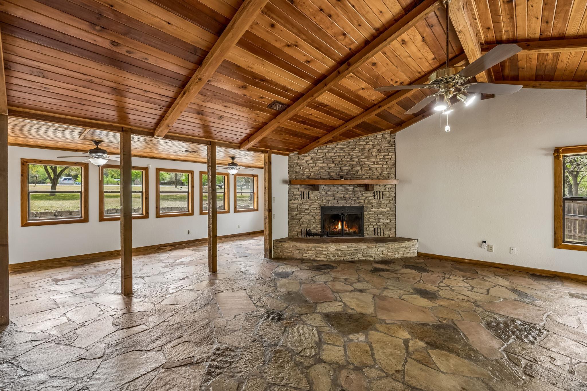 2630 Ponderosa Dr, New Braunfels, TX 78132