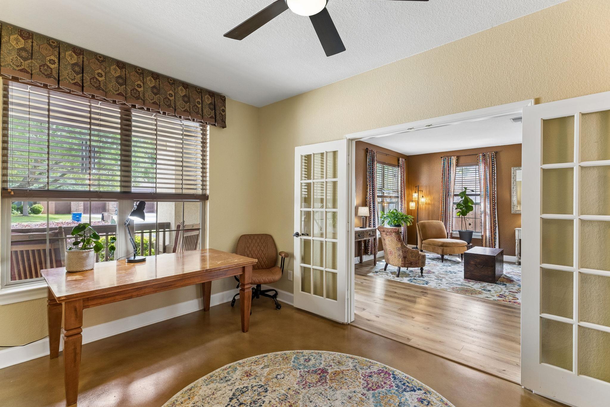 309 Island Oak Dr, Austin, TX 78748