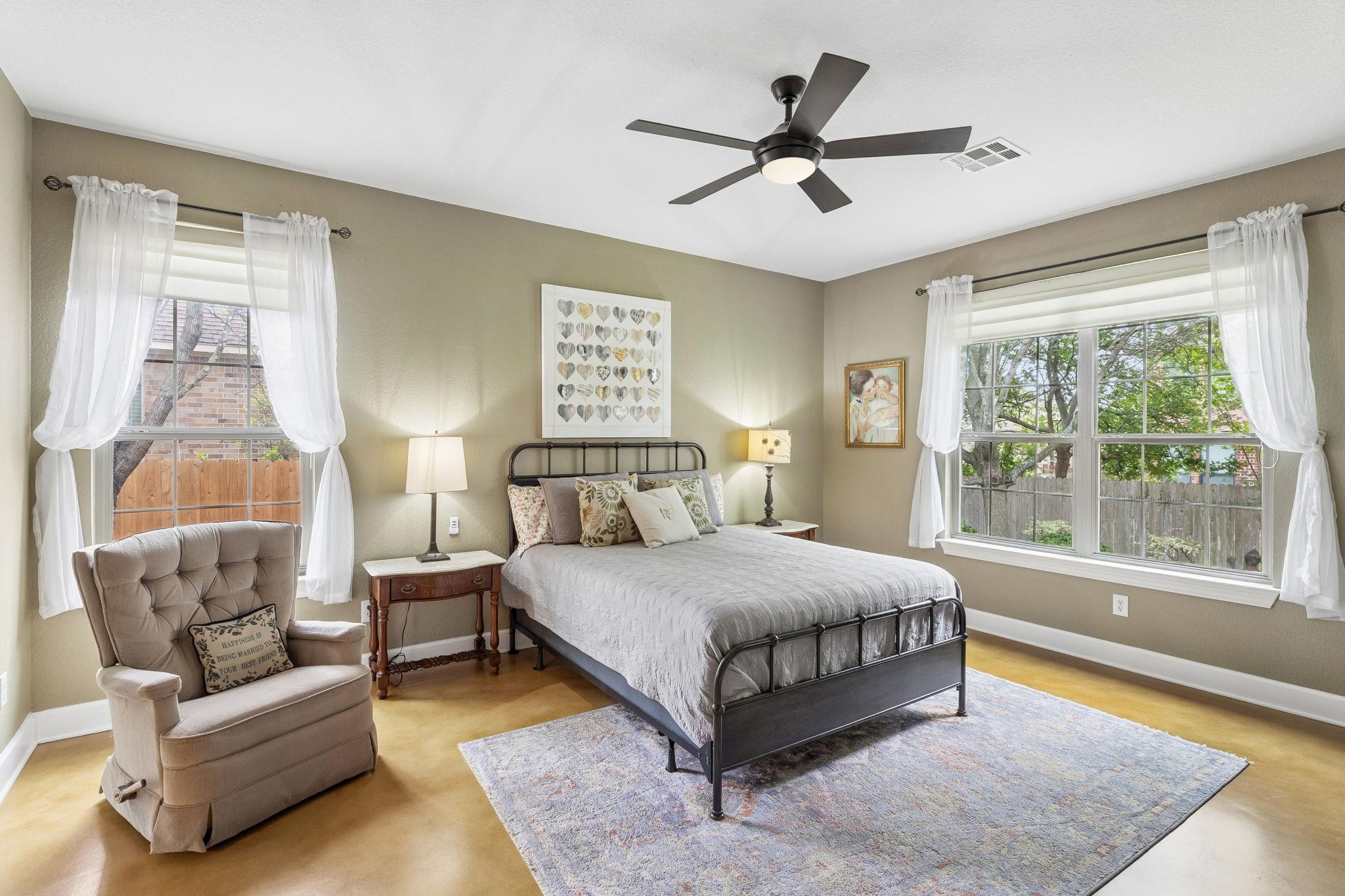 309 Island Oak Dr, Austin, TX 78748