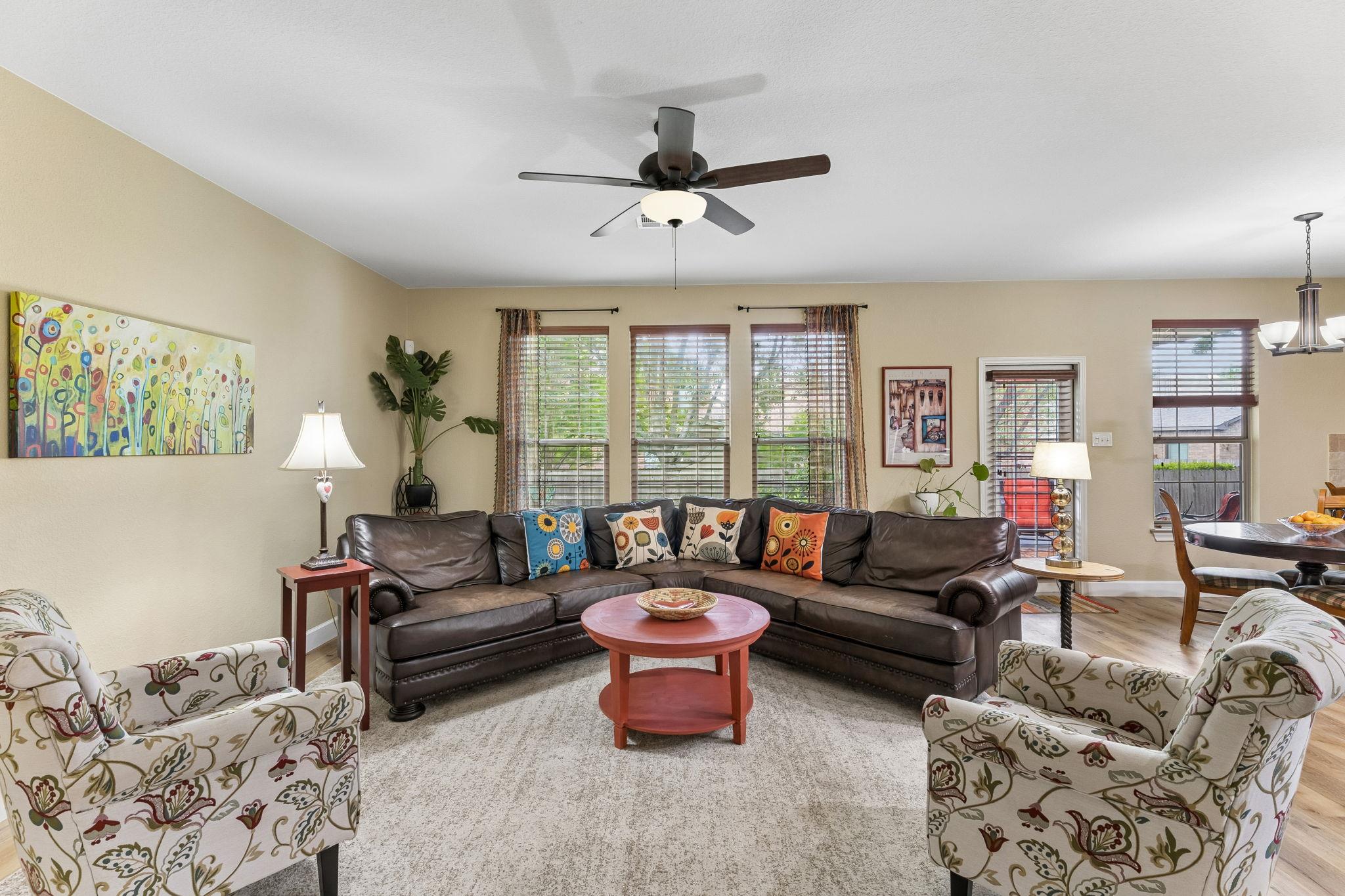 309 Island Oak Dr, Austin, TX 78748