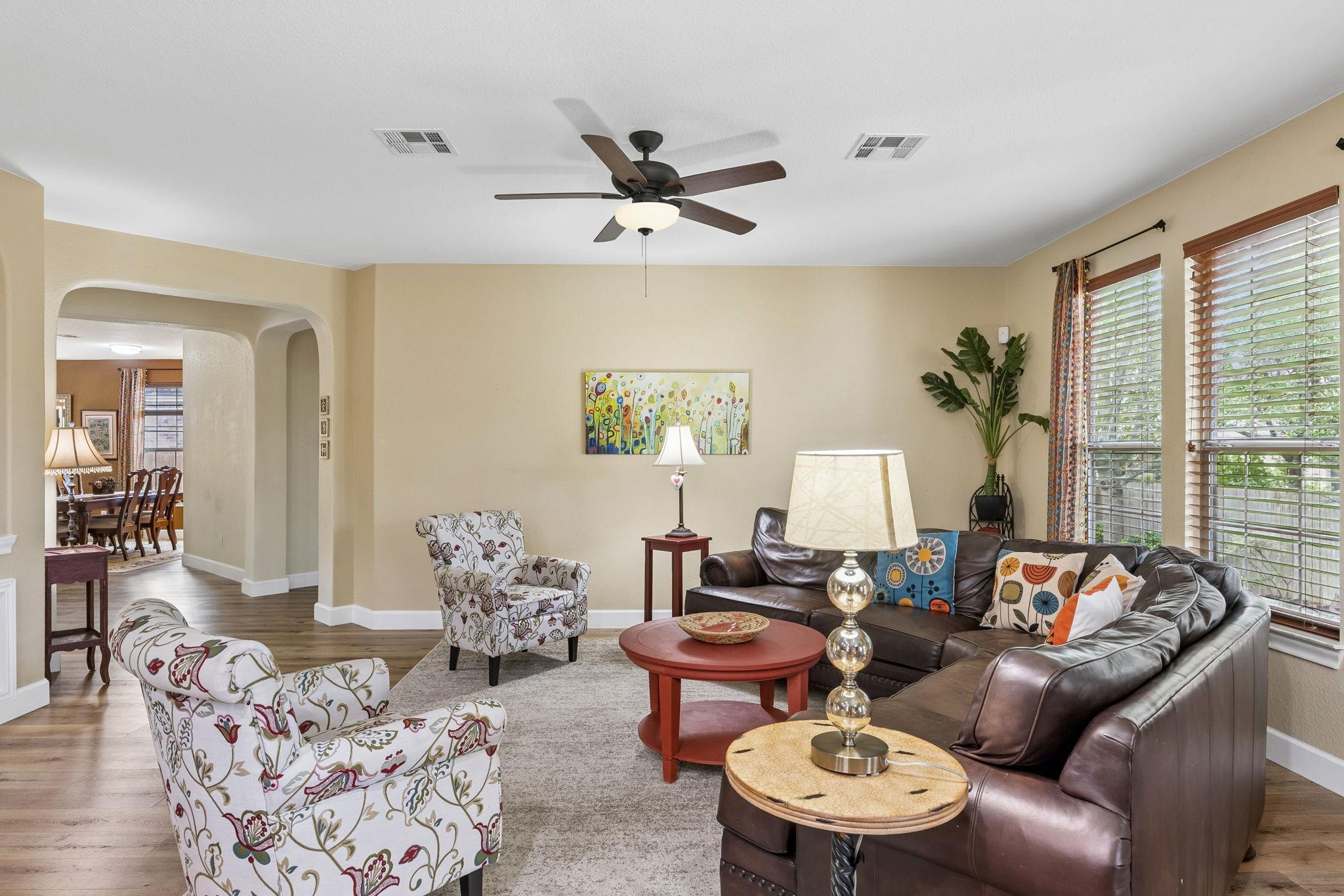 309 Island Oak Dr, Austin, TX 78748