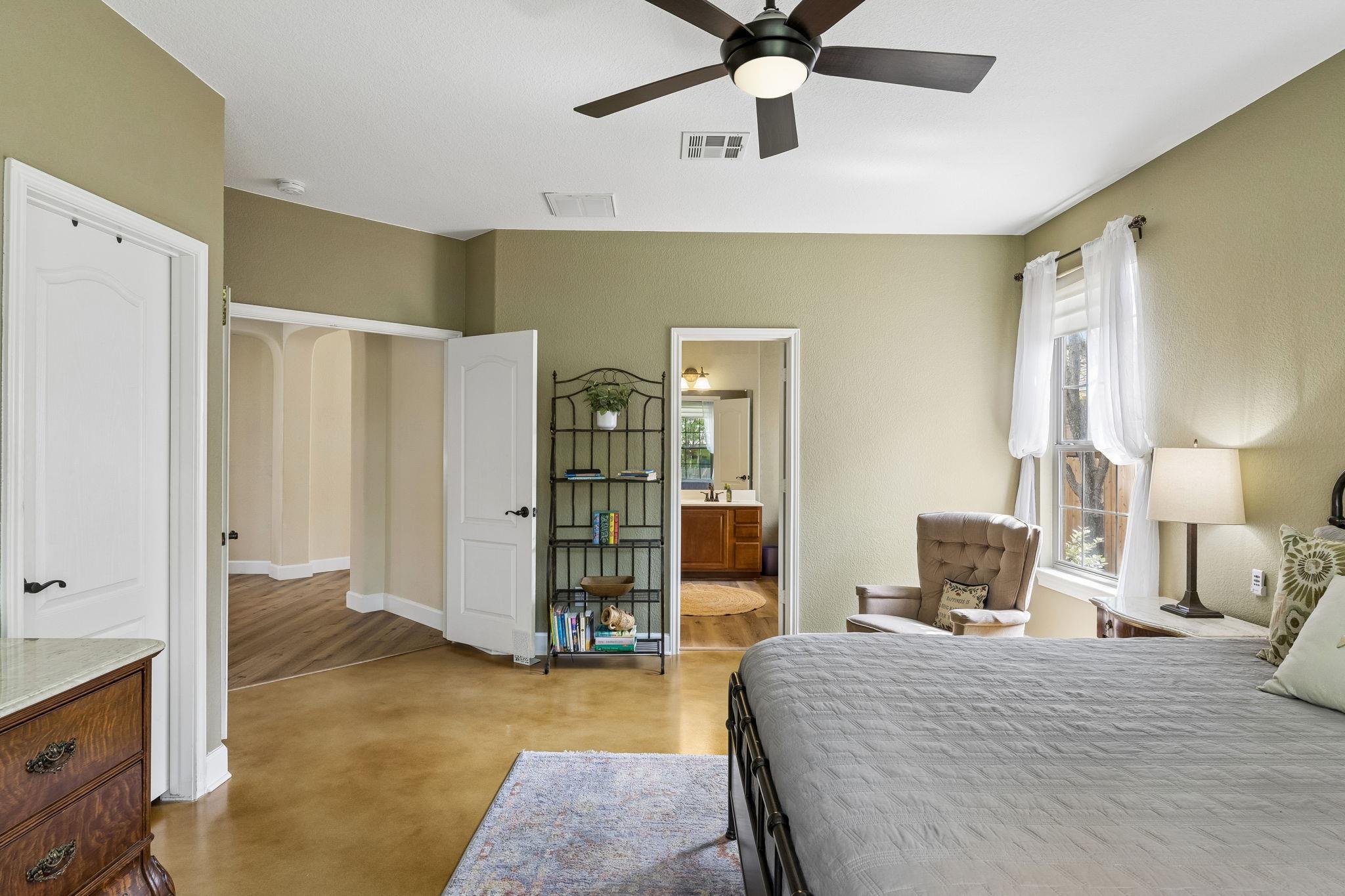 309 Island Oak Dr, Austin, TX 78748