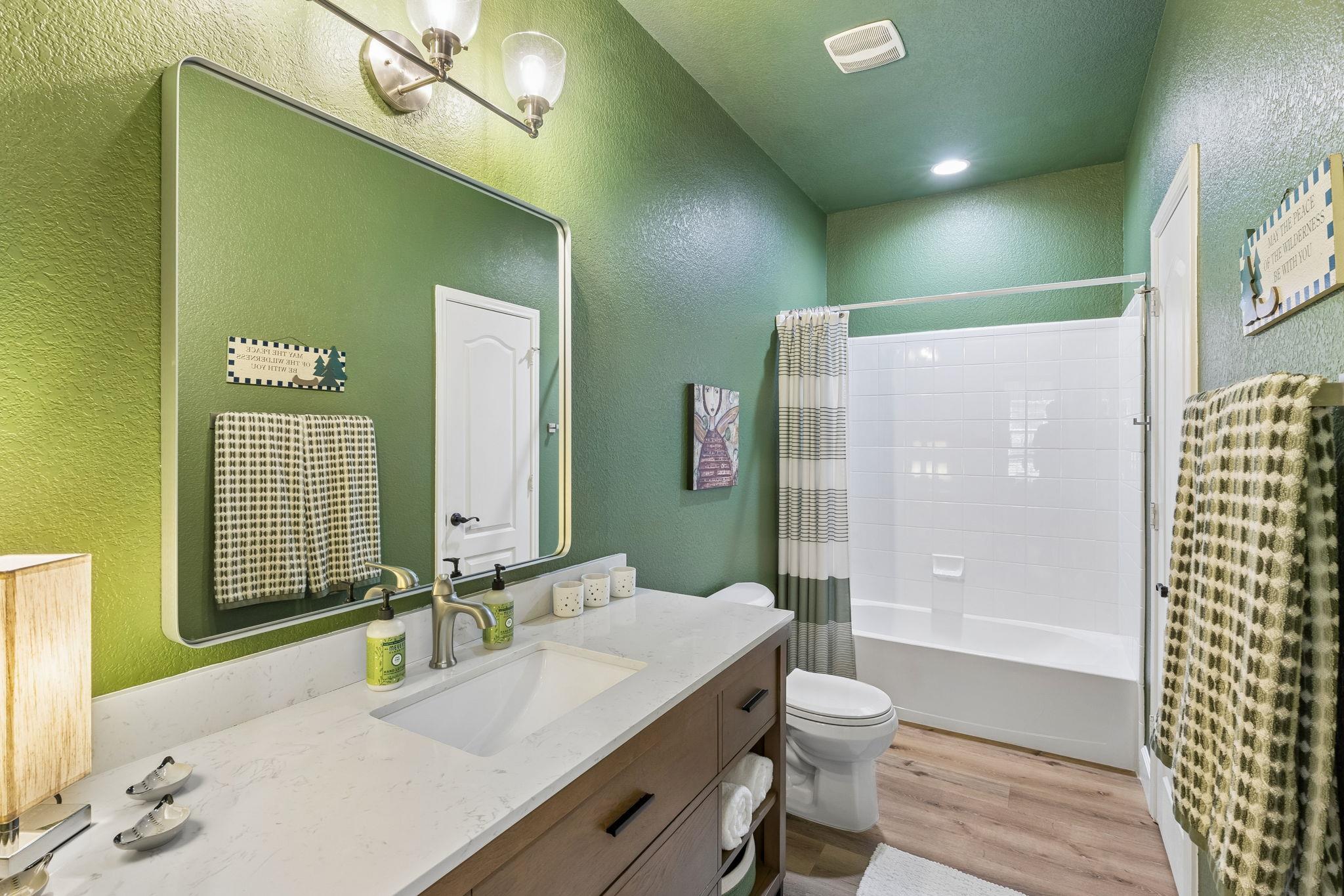 309 Island Oak Dr, Austin, TX 78748