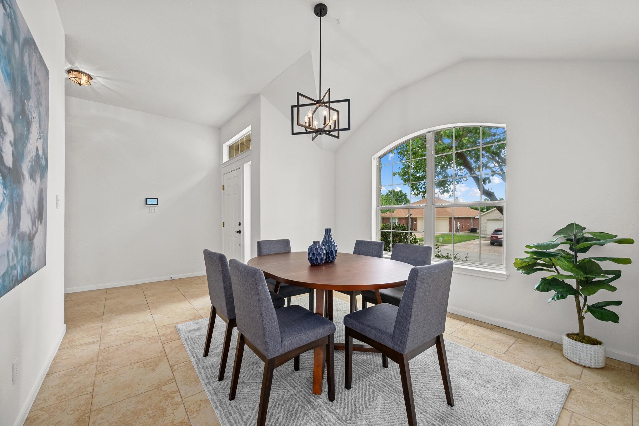 1001 Mapleridge Cir, Leander, TX 78641