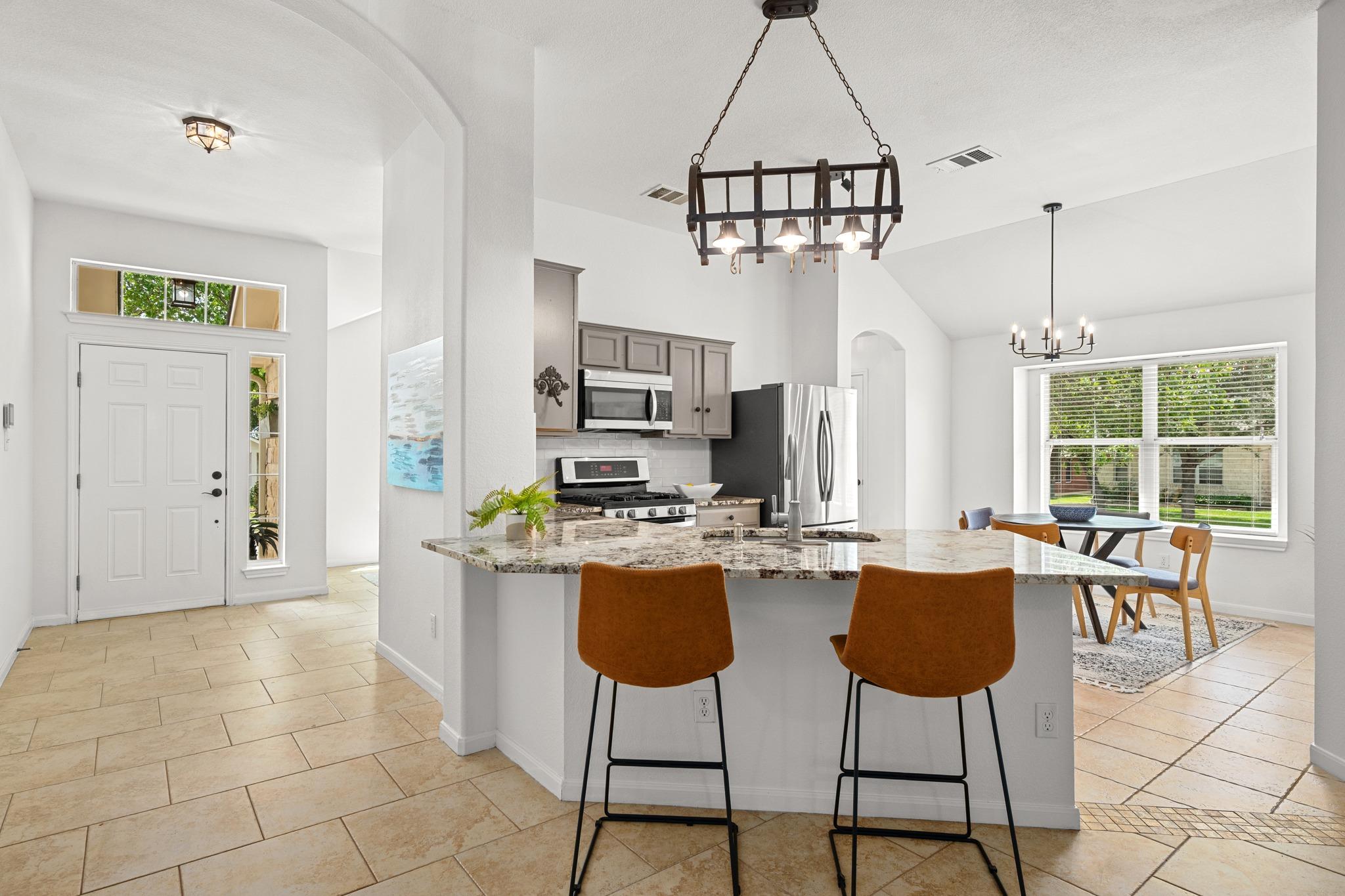 1001 Mapleridge Cir, Leander, TX 78641