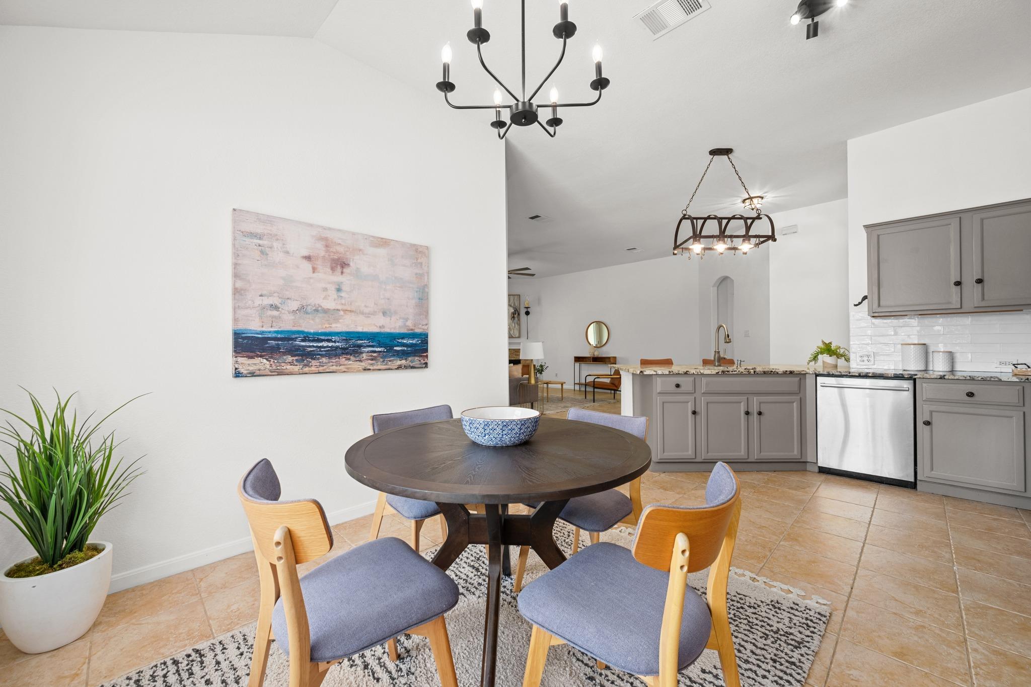 1001 Mapleridge Cir, Leander, TX 78641