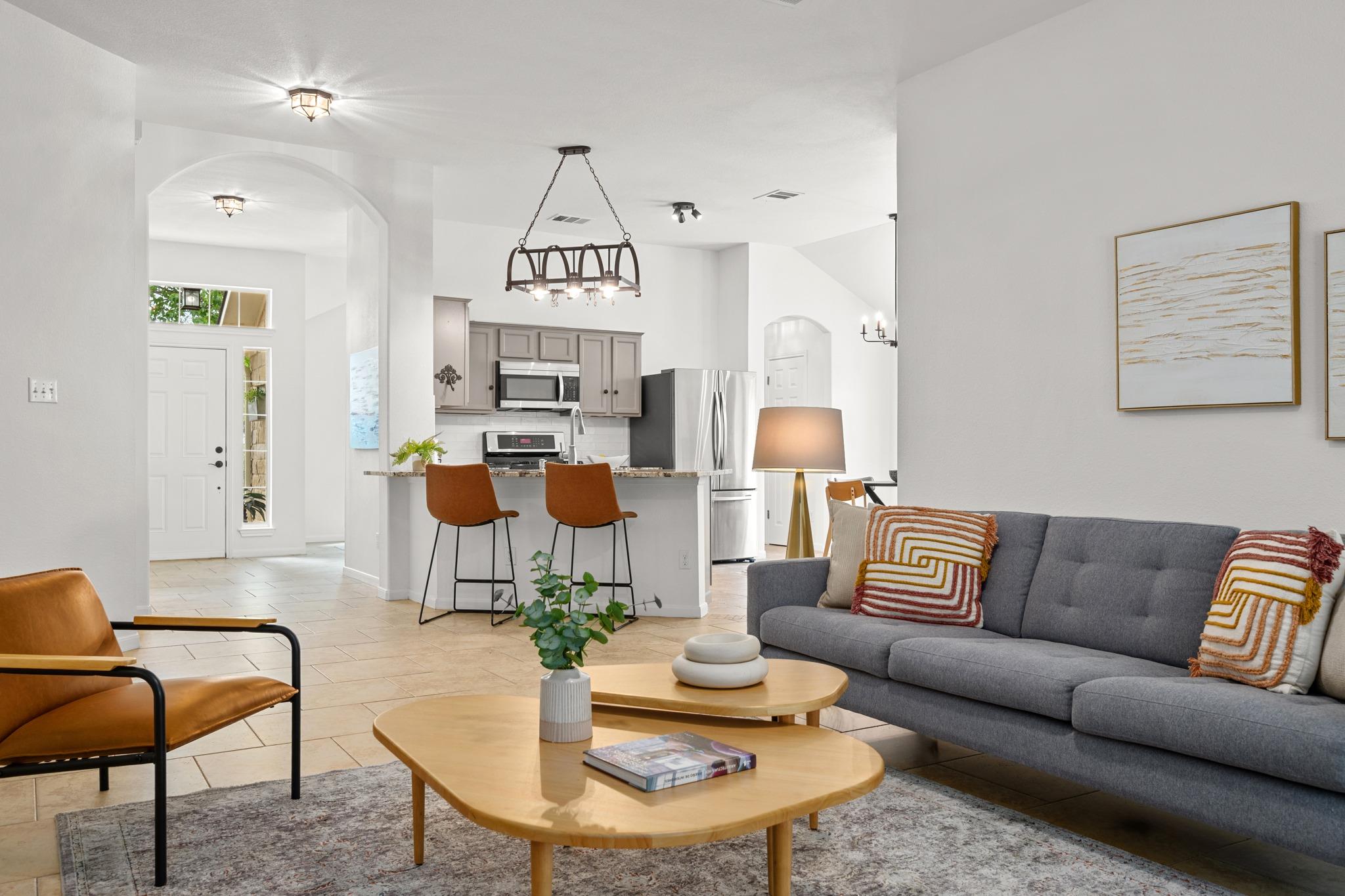 1001 Mapleridge Cir, Leander, TX 78641