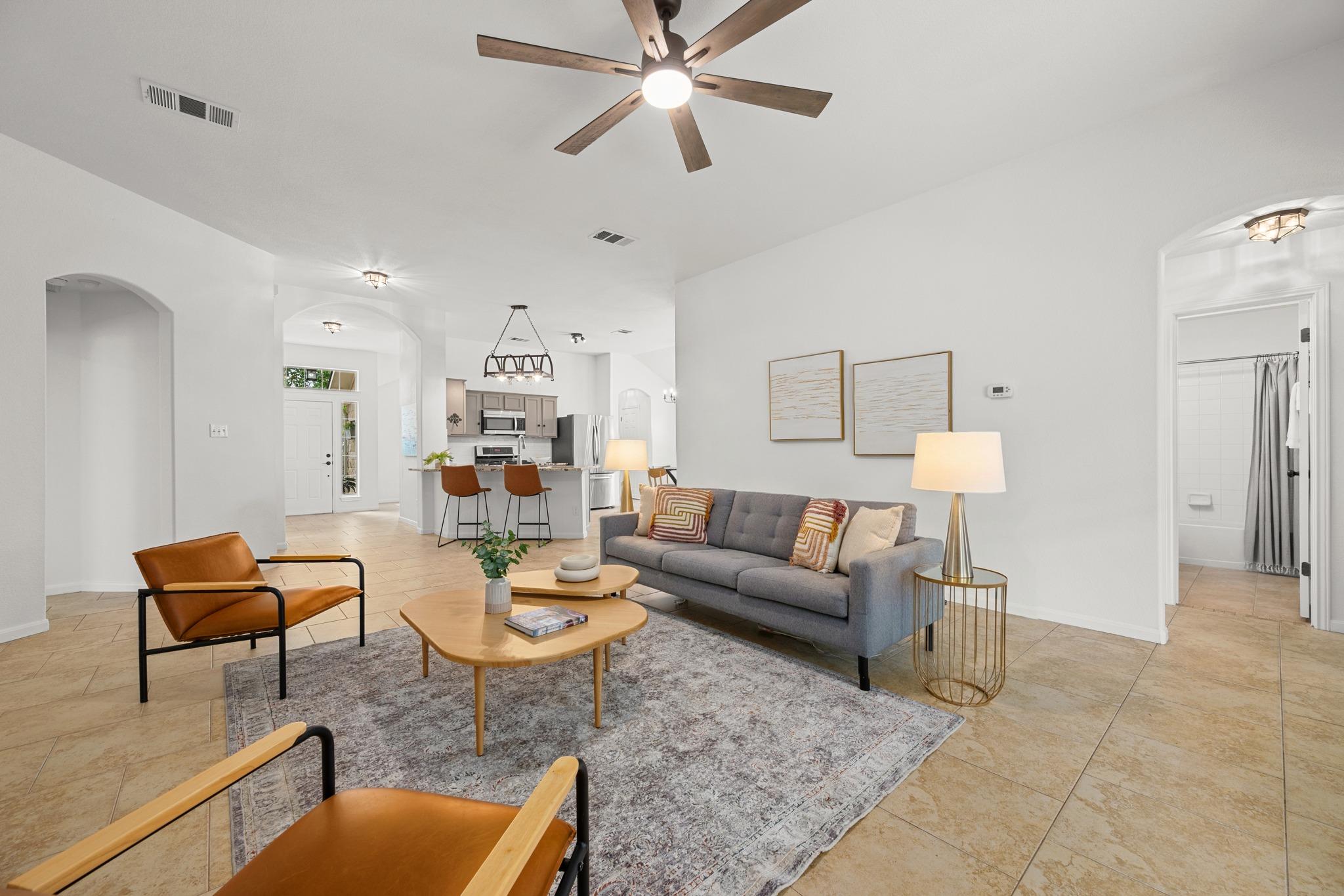 1001 Mapleridge Cir, Leander, TX 78641