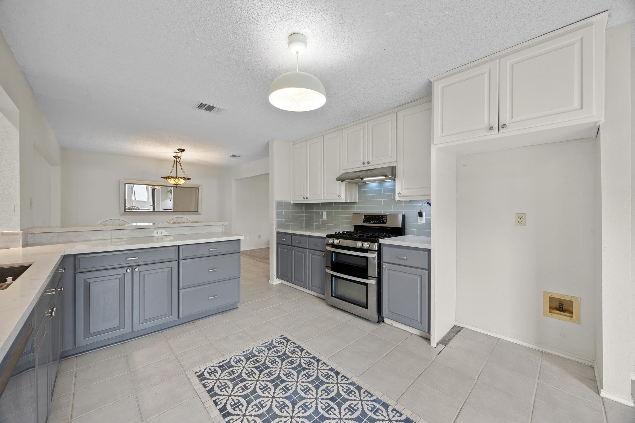 1000 W Noton St, Pflugerville, TX 78660