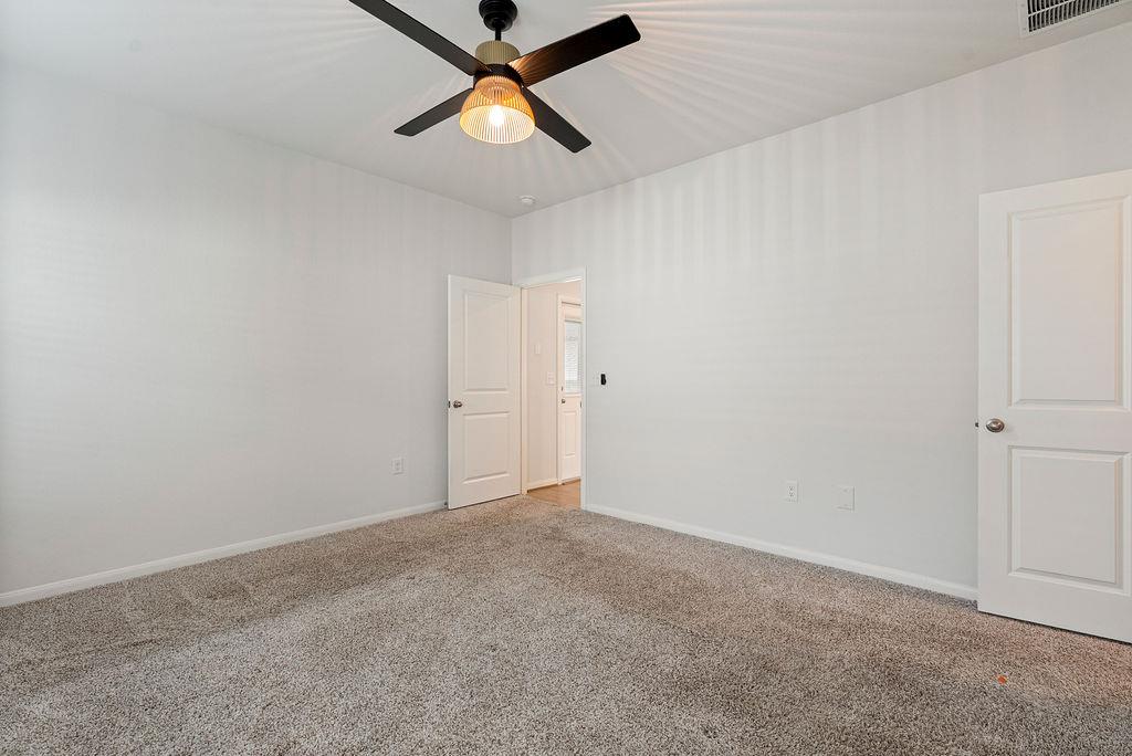 302 Timber Brook Dr, Hutto, TX 78634