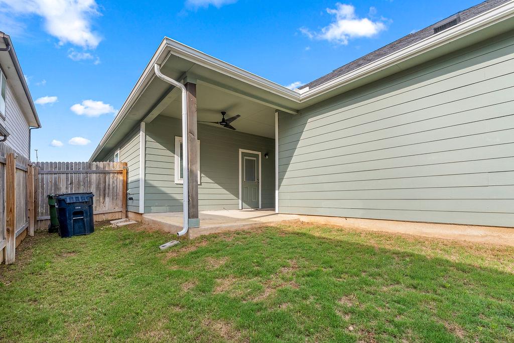 302 Timber Brook Dr, Hutto, TX 78634