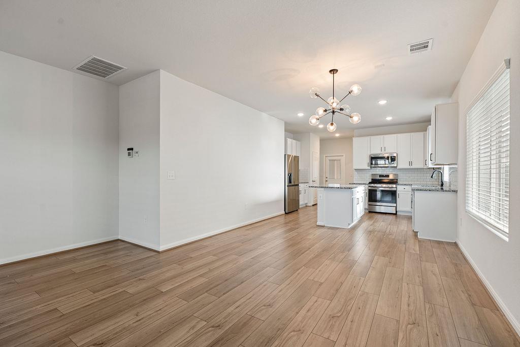 302 Timber Brook Dr, Hutto, TX 78634