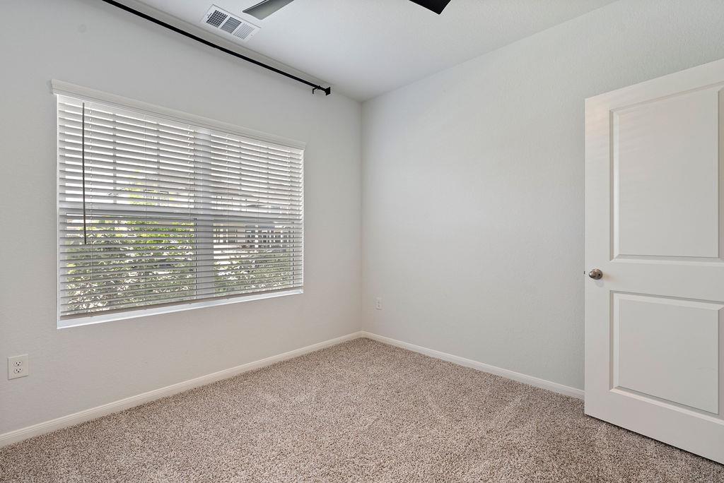 302 Timber Brook Dr, Hutto, TX 78634