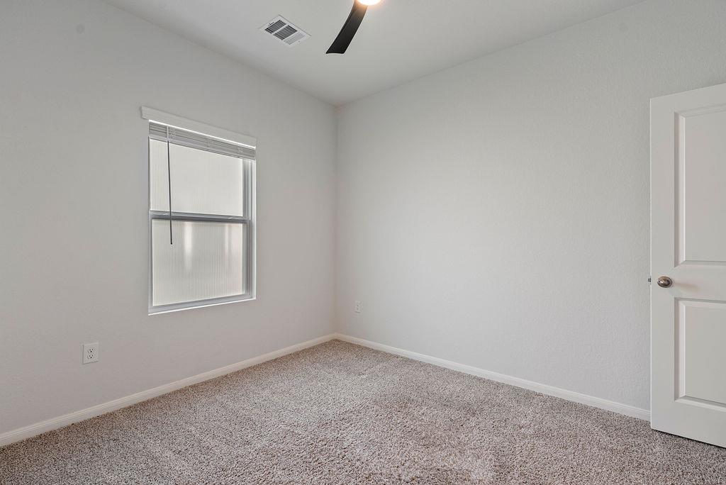 302 Timber Brook Dr, Hutto, TX 78634