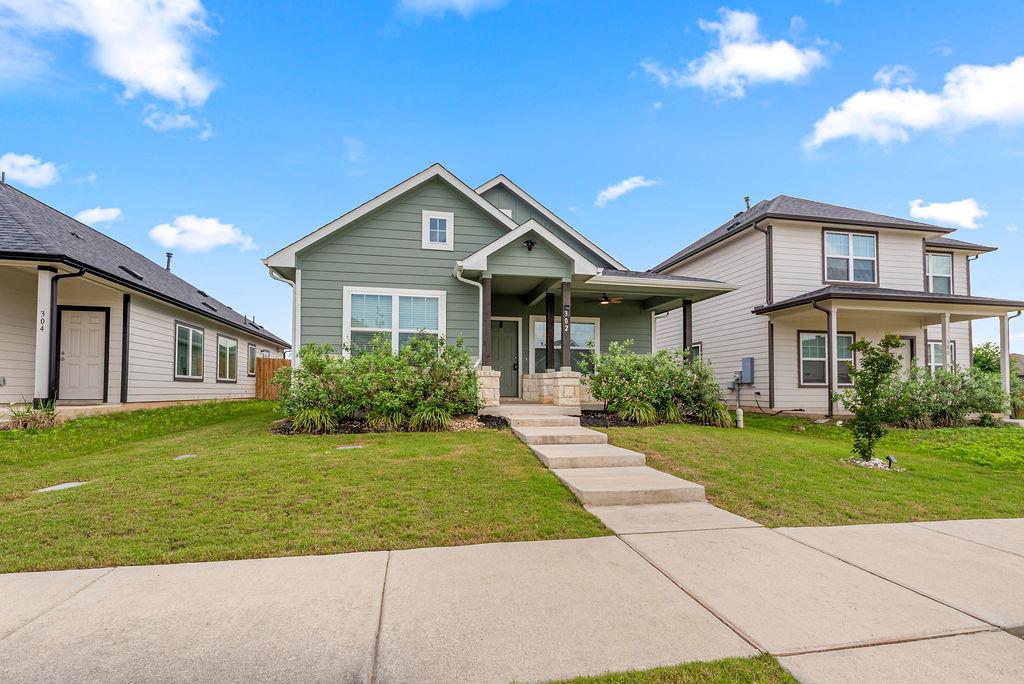 302 Timber Brook Dr, Hutto, TX 78634