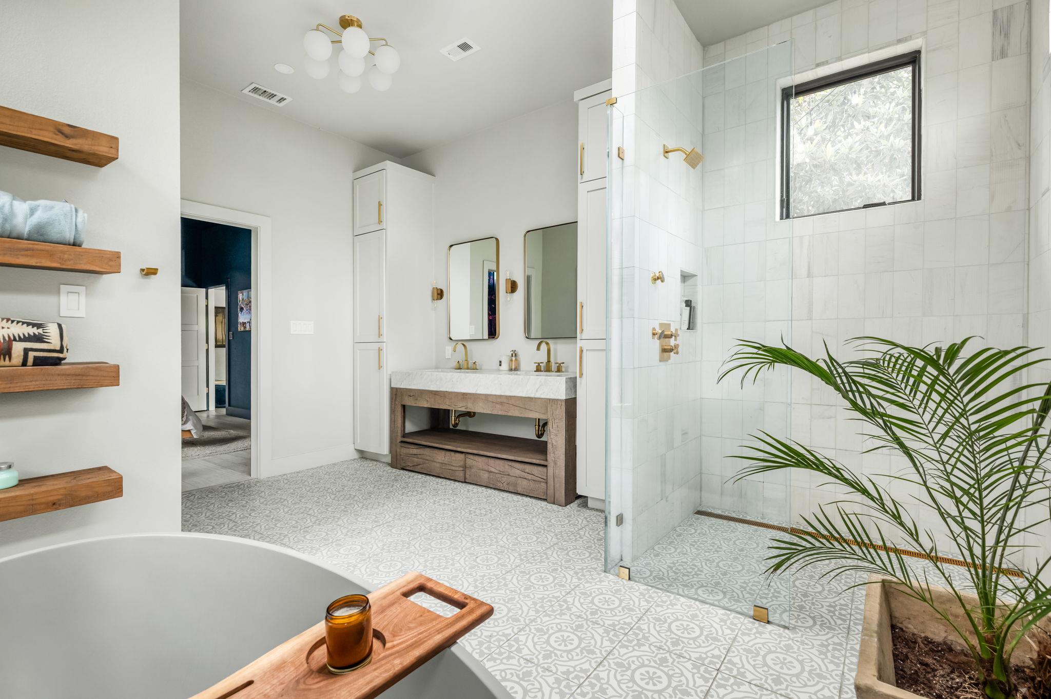 123 Havana St, Austin, TX 78704