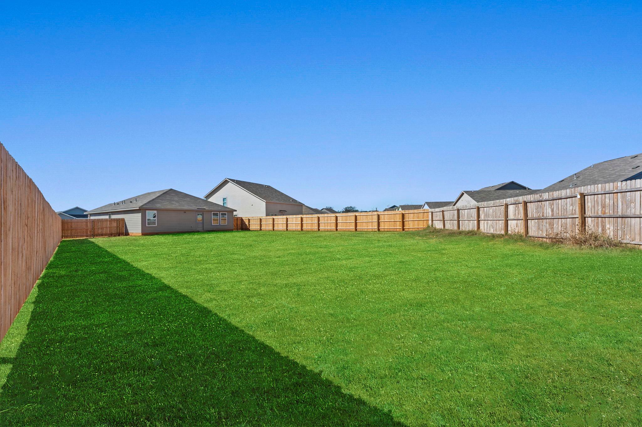 137 Alameda Dr, Fredericksburg, TX 78624