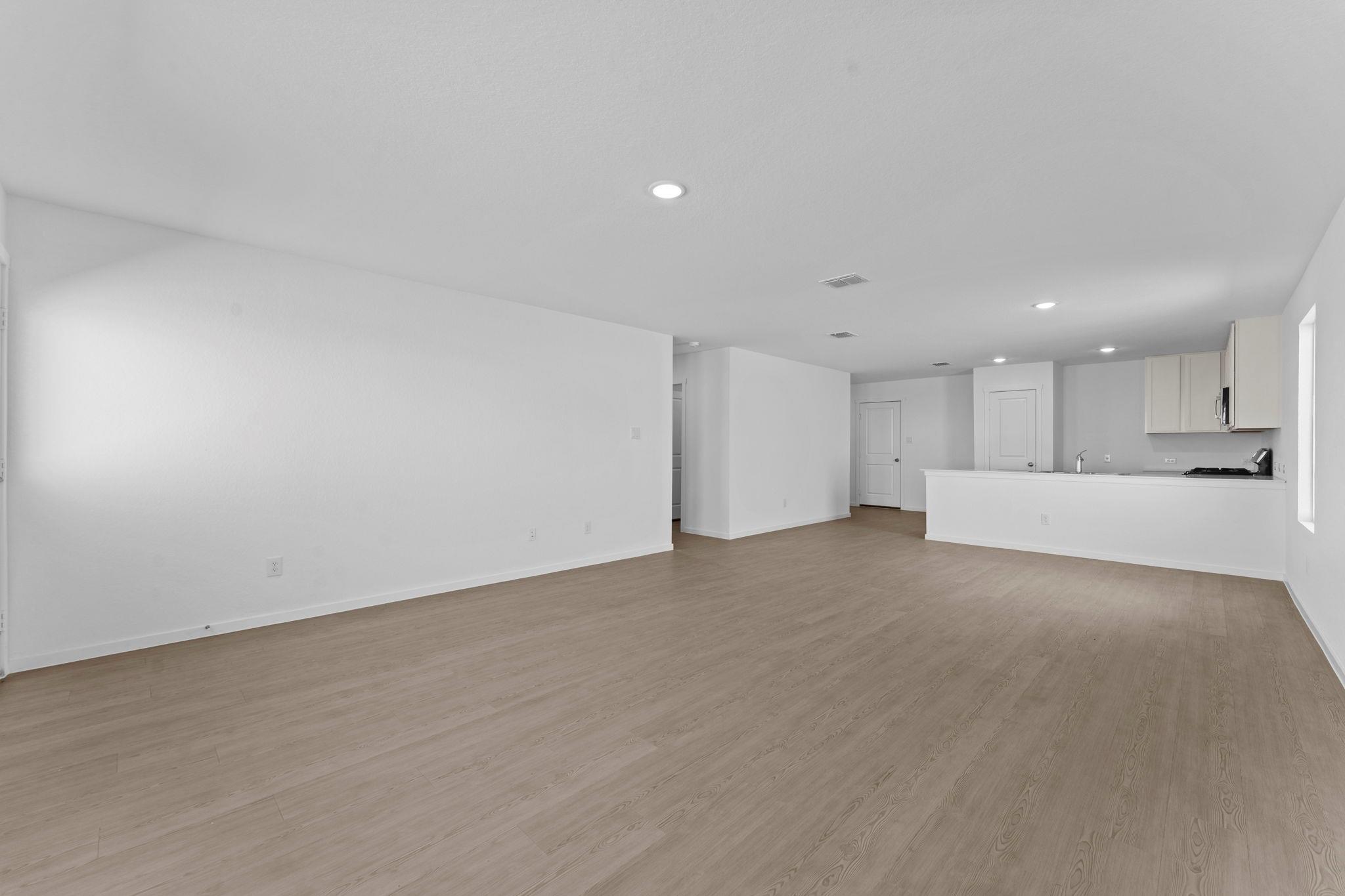 137 Alameda Dr, Fredericksburg, TX 78624