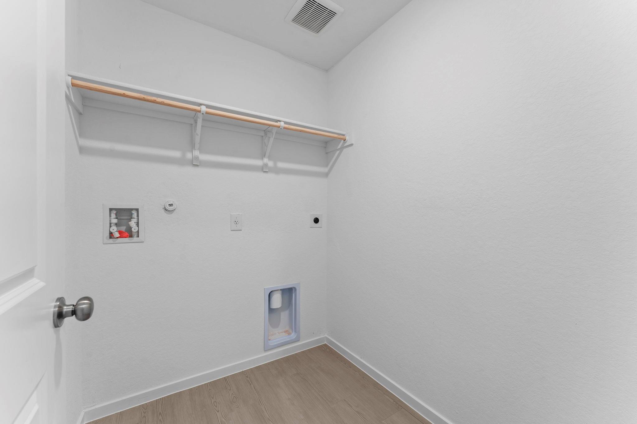 137 Alameda Dr, Fredericksburg, TX 78624