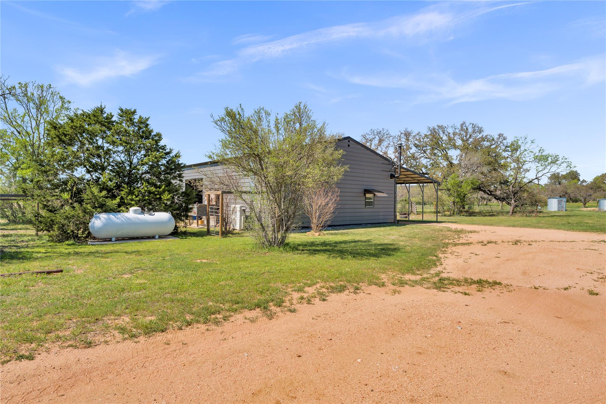 6475 County Road 216, Llano, TX 78643