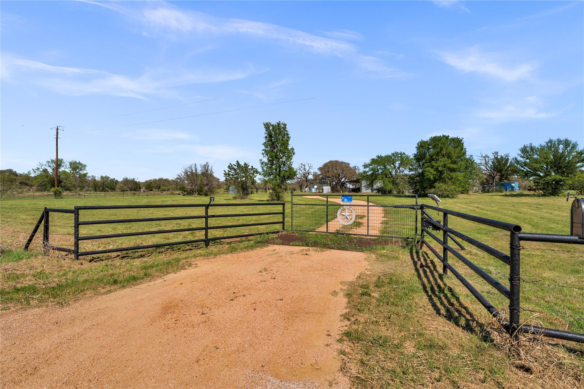6475 County Road 216, Llano, TX 78643