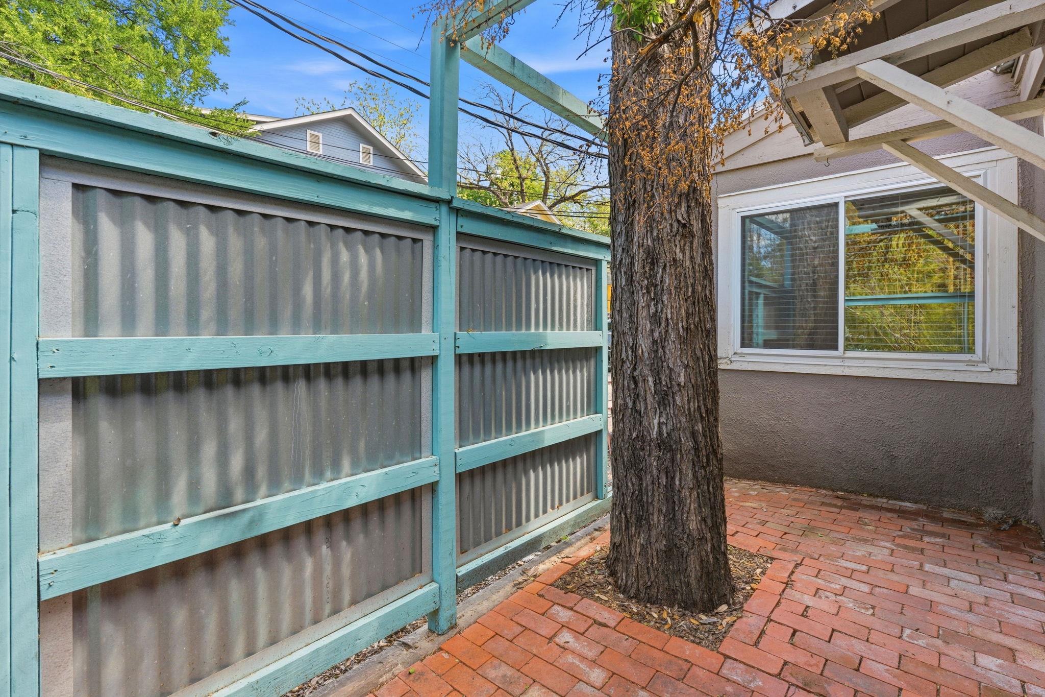 1106 W 22nd St # 1, Austin, TX 78705